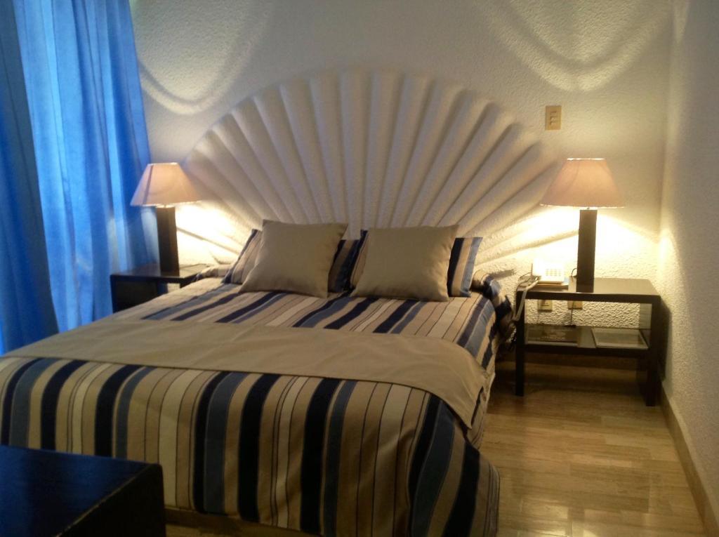 Ixtapa Palace Bagian luar foto